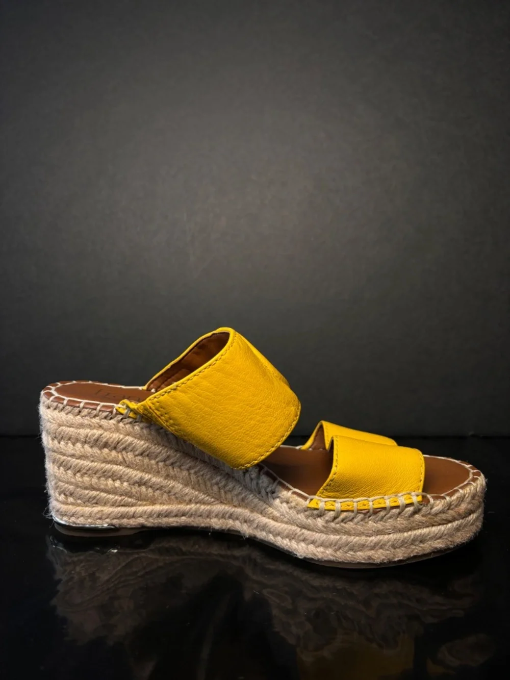 Franco Sarto step into